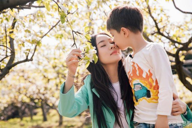 和恋人同居后，你更想结婚了还是更不想了？游戏画面