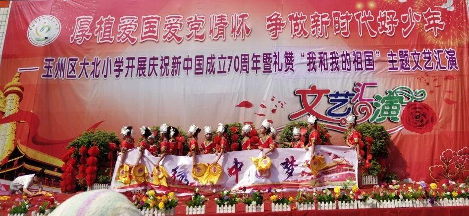 成都蓉城后防线大换血,可邓涵文和杨帅并没有来,哪个环节出问题了?