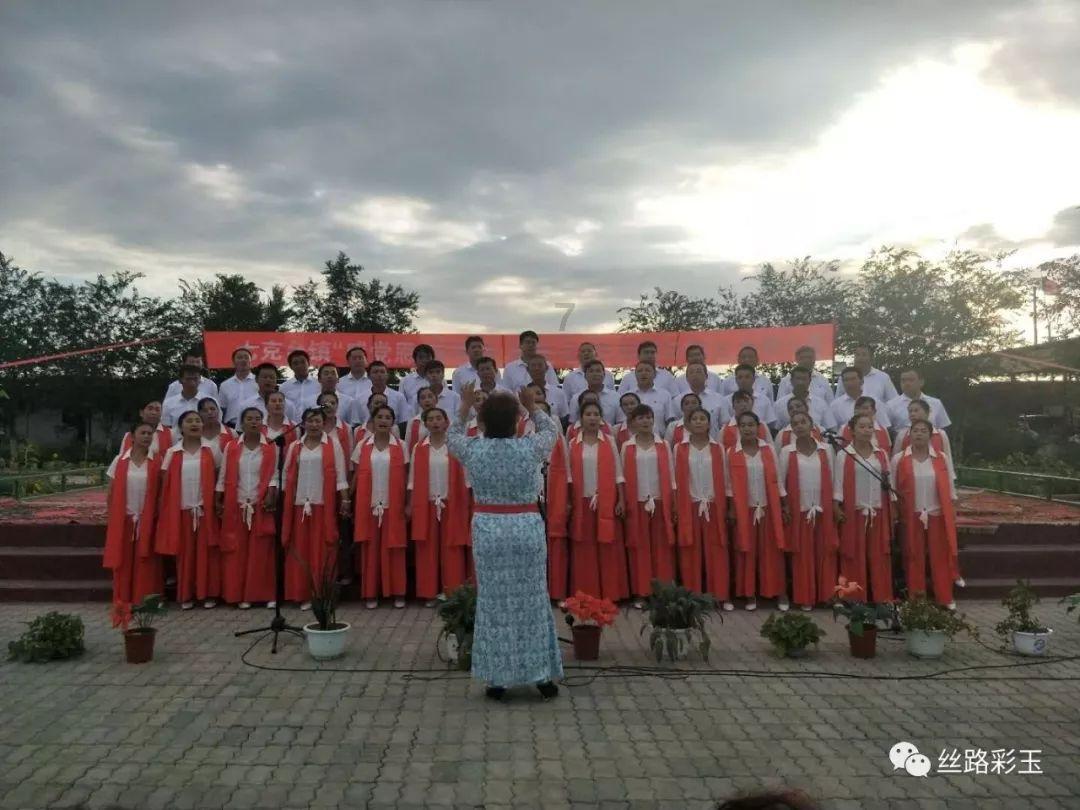 渐冻症抗争者蔡磊获选中国经济新闻人物(2023-2024)