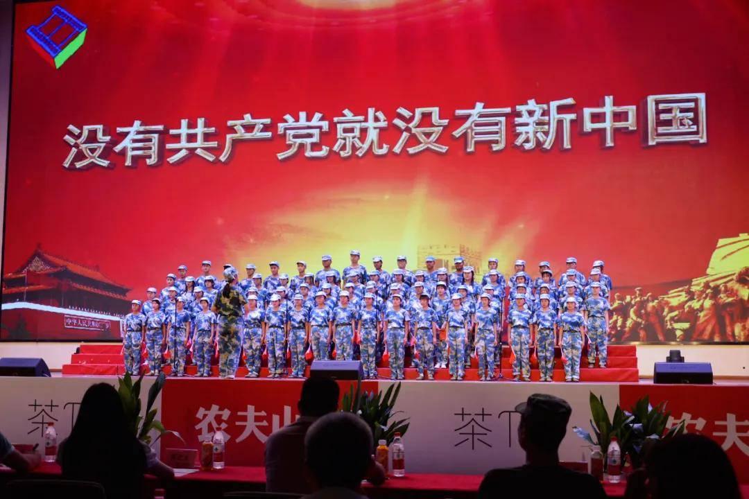 中铁十五局五公司党委召开主题教育专题民主生活会会前集中学习会