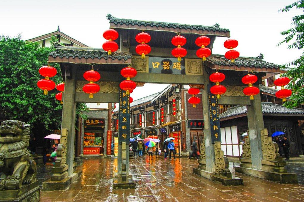 内蒙古自治区总工会在巴彦淖尔市开展主题宣讲和送温暖慰问活动